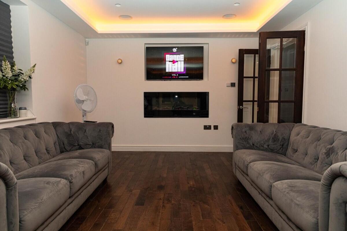 Ferienhaus Bonneville House, Private Jacuzzi And Modern Interior *
